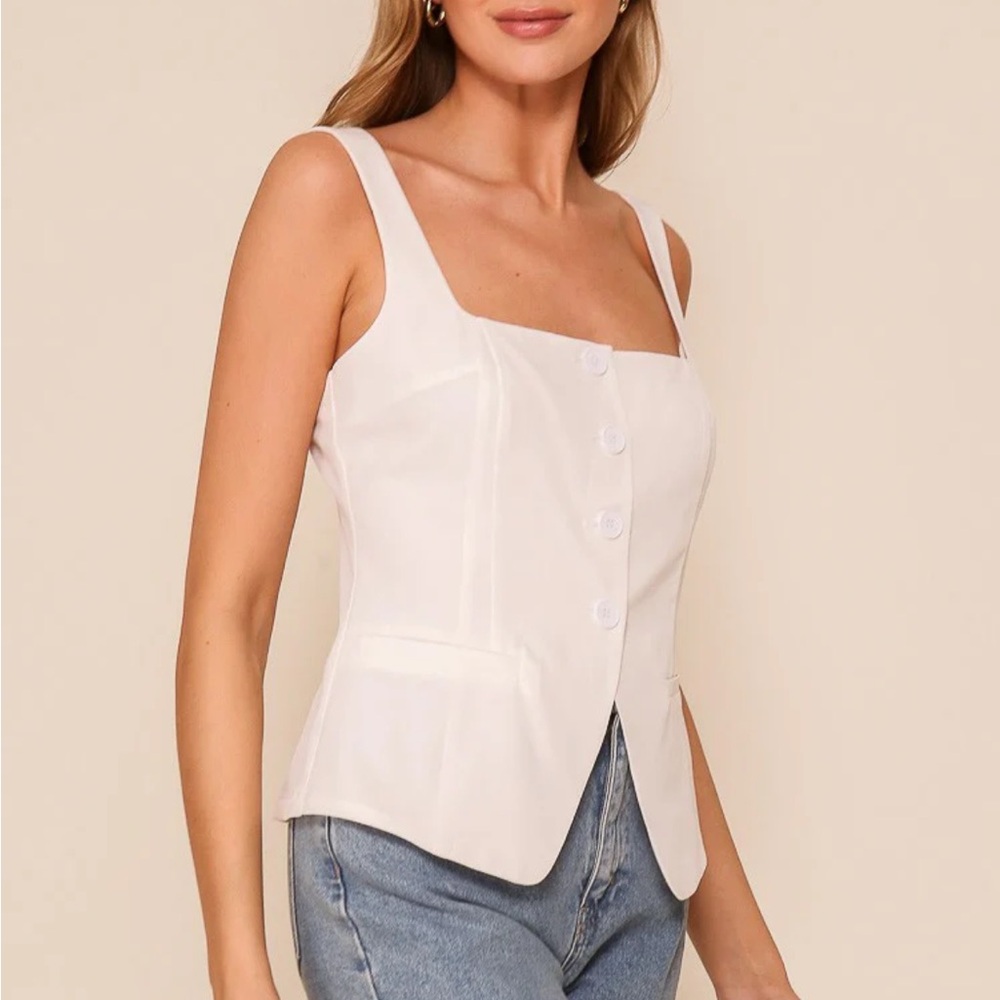 NWT ✨ White Vest Button Top